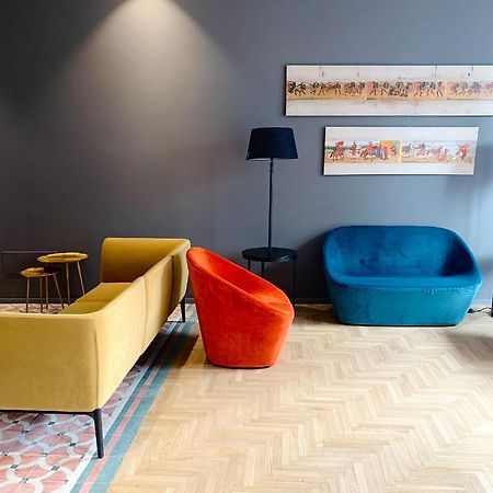 Re Sale Boutique Hotel ตราปานี ภายนอก รูปภาพ