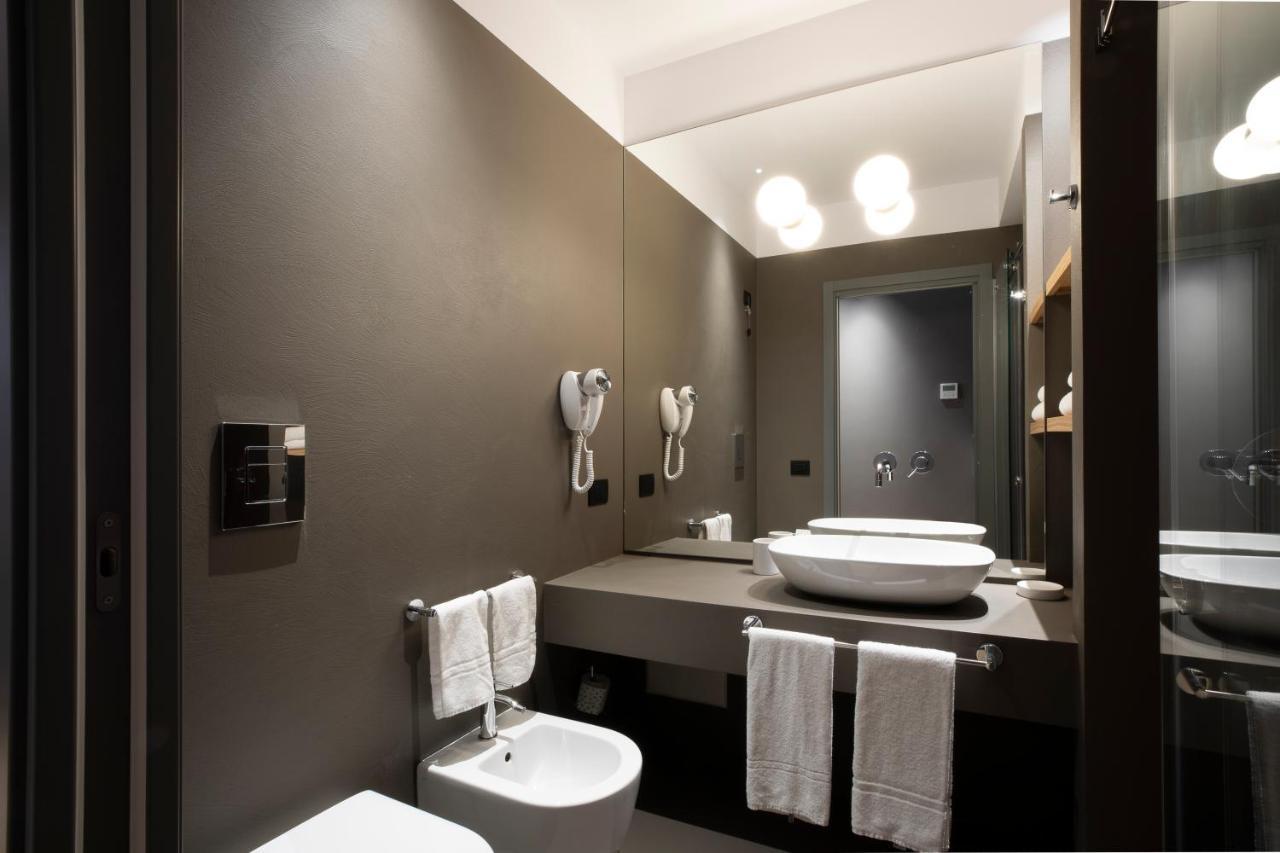 Re Sale Boutique Hotel ตราปานี ภายนอก รูปภาพ