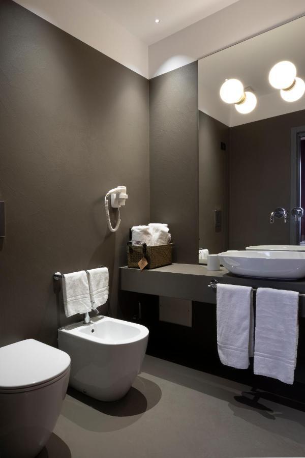 Re Sale Boutique Hotel ตราปานี ภายนอก รูปภาพ