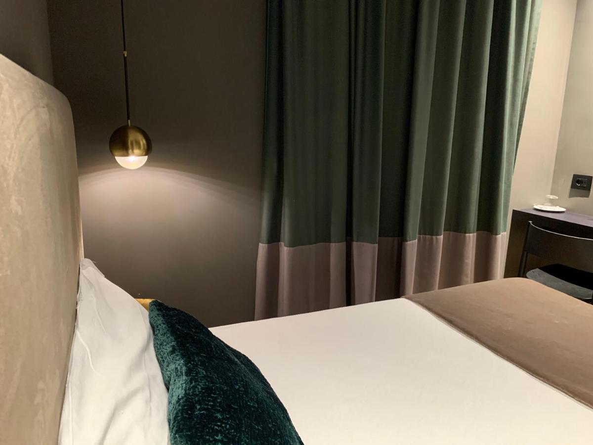 Re Sale Boutique Hotel ตราปานี ภายนอก รูปภาพ