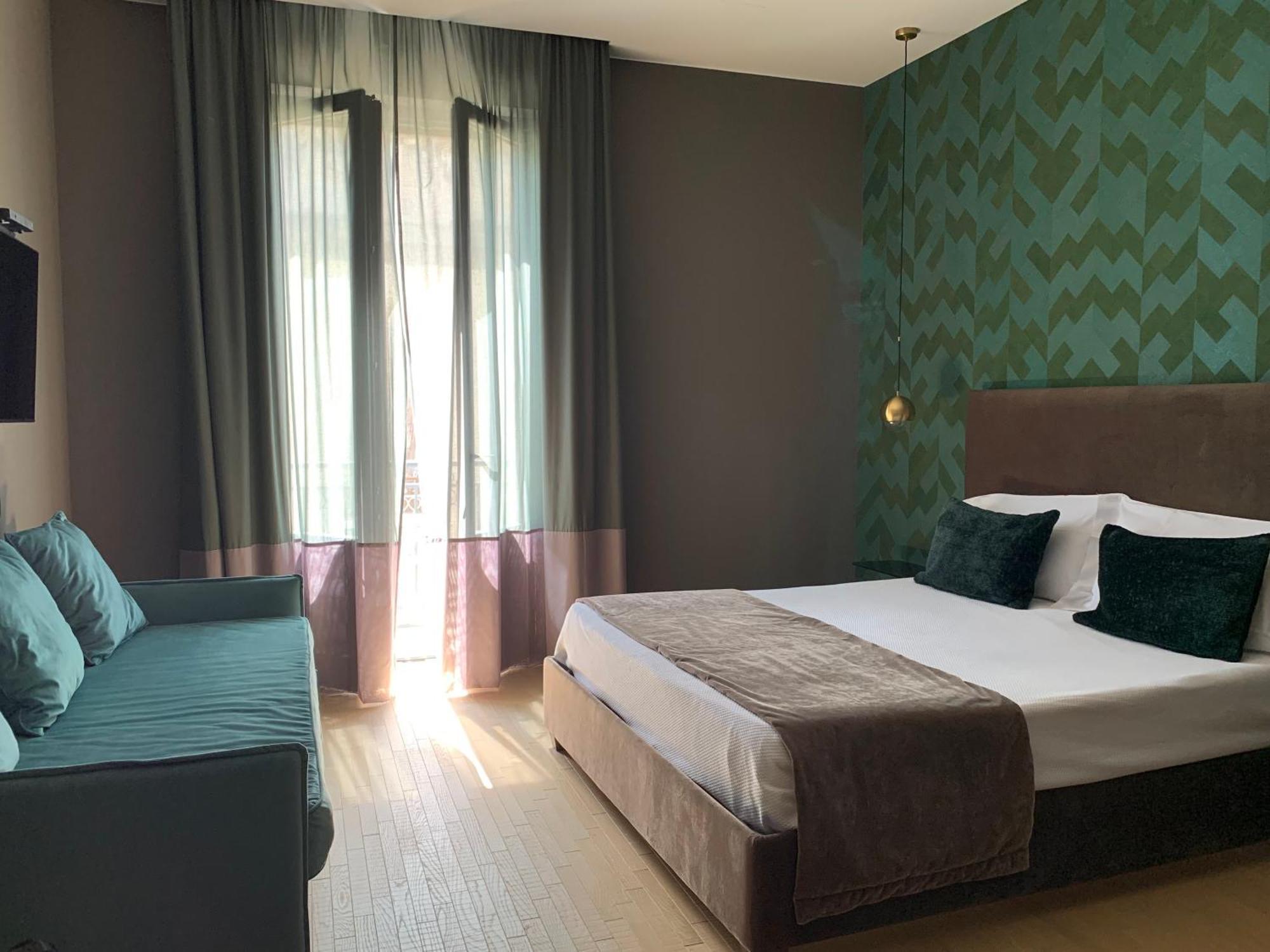 Re Sale Boutique Hotel ตราปานี ภายนอก รูปภาพ